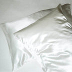 YU•MI White YUMI Organic Mulberry Silk Pillowcases