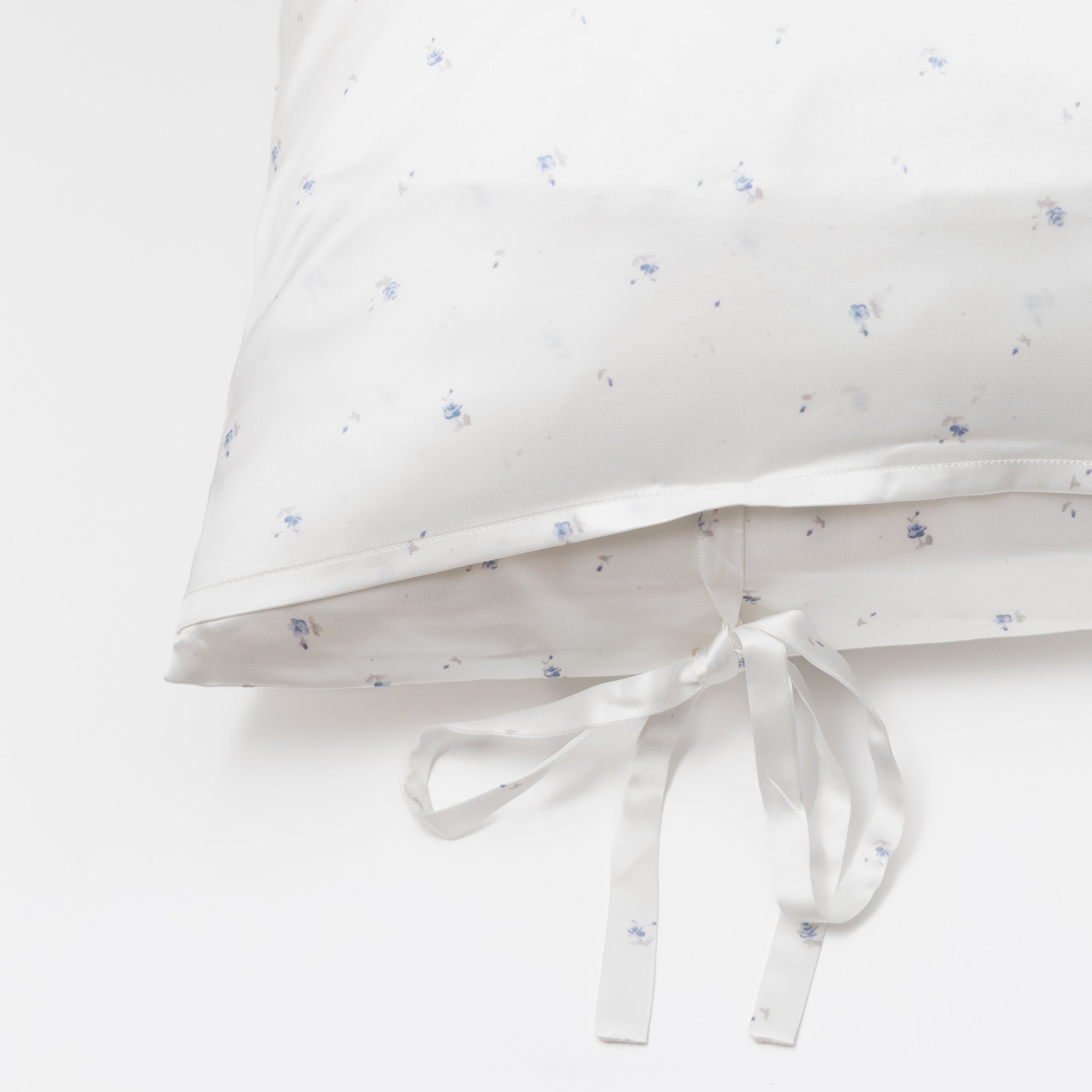 Organic Silk Pillowcase in Meadow