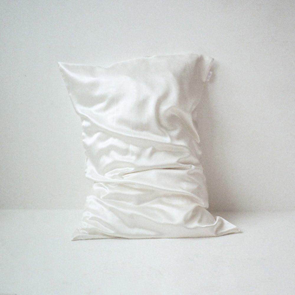 Organic Silk Pillowcase in White - Yumi Silk
