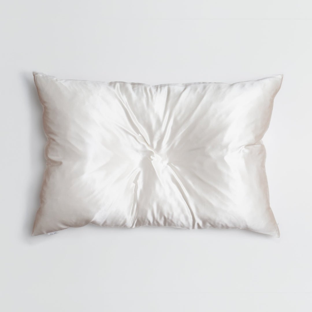 Organic Silk Pillowcase in White - Yumi Silk