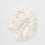 Organic Silk Scrunchie Soft White - Yumi Silk