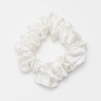 Organic Silk Scrunchie Soft White - Yumi Silk