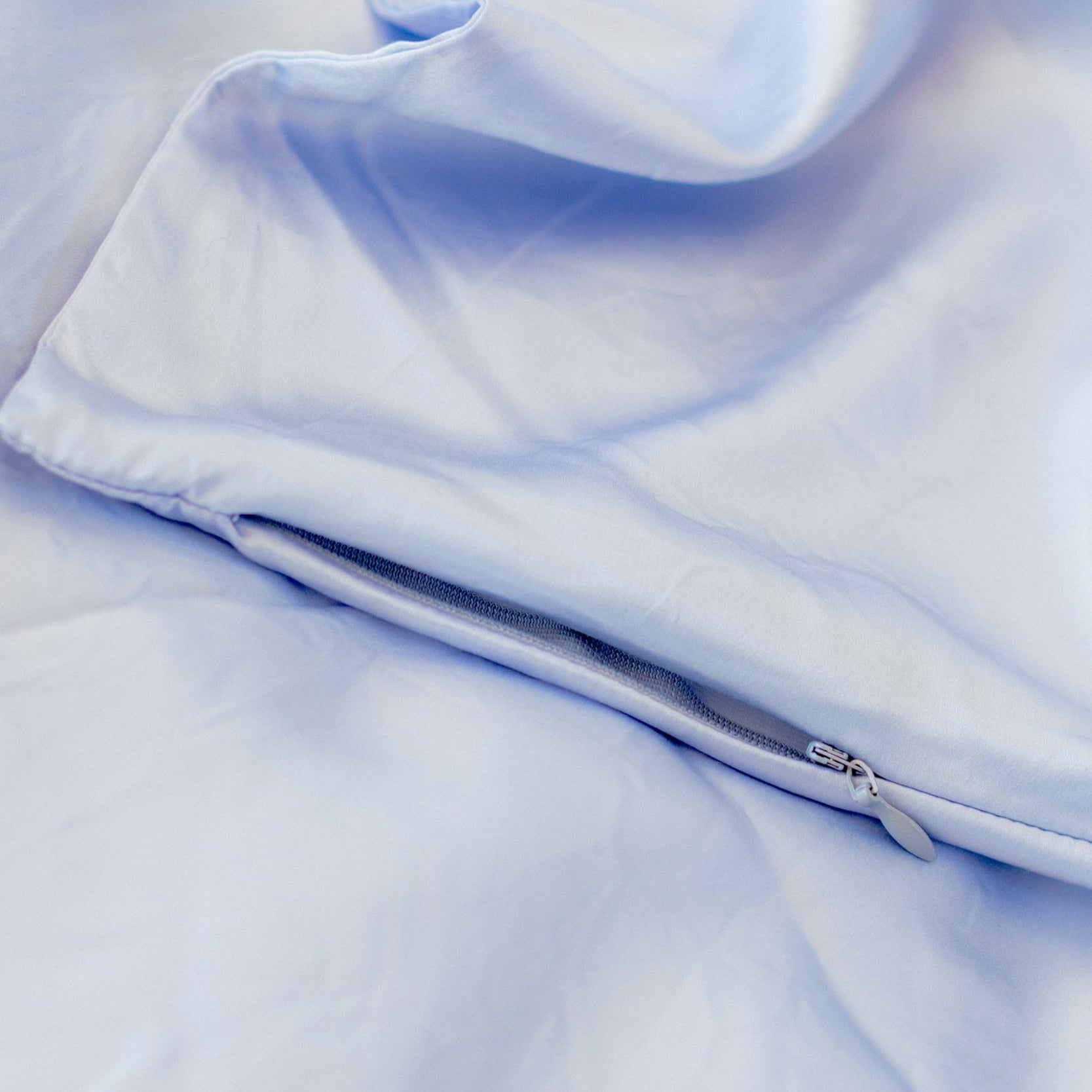 Organic Silk Pillowcase in Blue Haze