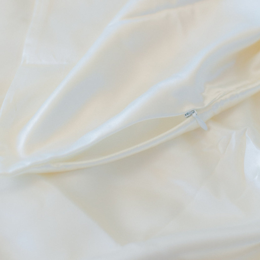 Organic Silk Pillowcase in White