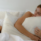 YU•MI White YUMI Organic Mulberry Silk Pillowcases
